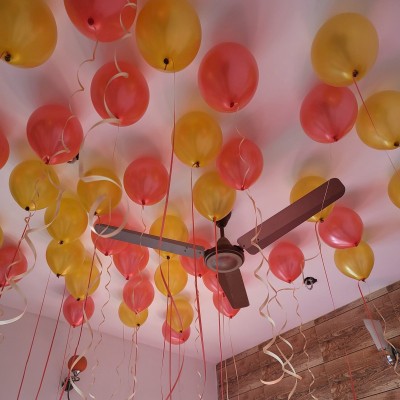 40 Ceiling Balloons