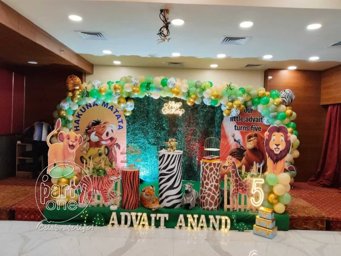 birthday Pristine Jungle Safari Theme Stage Decor