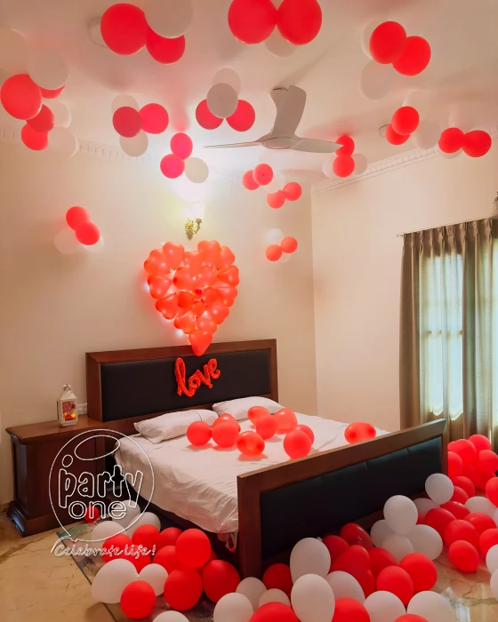 decorations Red and White Love Wall Balloon Decoration