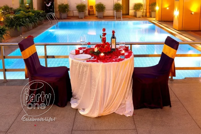 candlelight dinners Pool Side Candlelight Dinner at The Plaza Begumpet