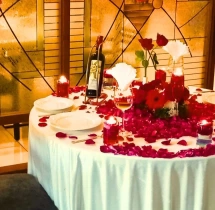 candlelight dinners Luxurious Candle Night Dinner at The Plaza Begumpet