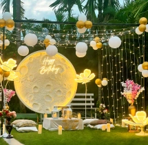 candlelight dinners Moonlit Romantic Dinner Date at Eraya Venues