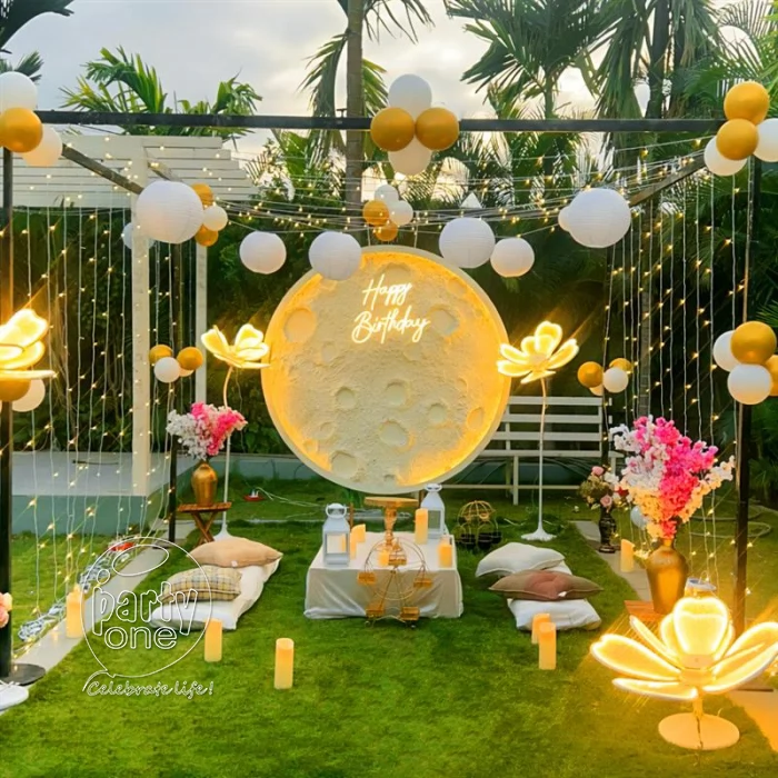 candlelight dinners Moonlit Romantic Dinner Date at Eraya Venues