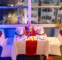 candlelight dinners Rooftop Candlelight Dinner at Cunningham Hotel