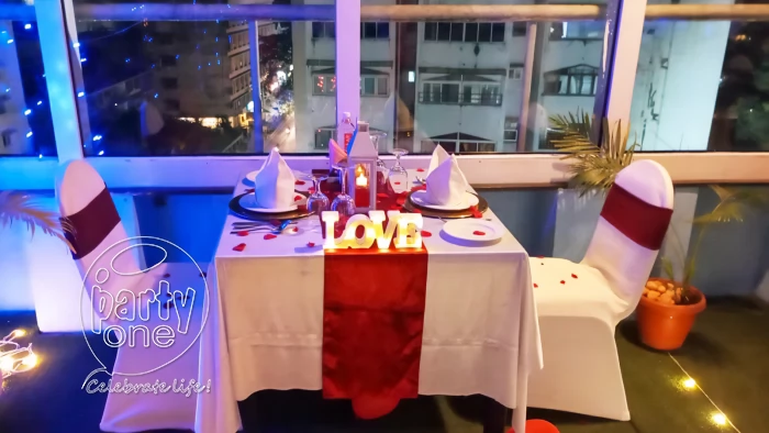 candlelight dinners Rooftop Candlelight Dinner at Cunningham Hotel