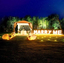 candlelight dinners Luxurious Cabana Dinning at Hilton