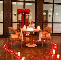 candlelight dinners Private Courtyard Candlelight Dinner in Holiday Inn