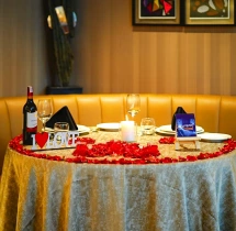 candlelight dinners Classic Indoor Candlelight Dinner at Radisson