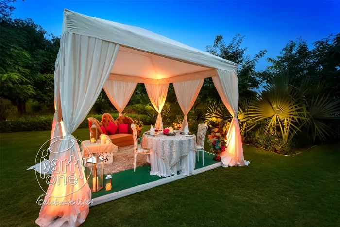 candlelight dinners Dreamy Outdoor Cabana Candlelight Dinner at Taj