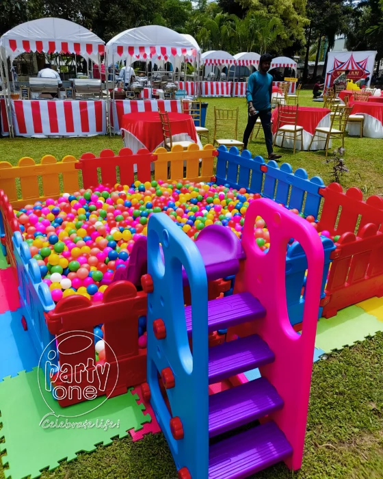 Square Ball Pool Slider for Birthday