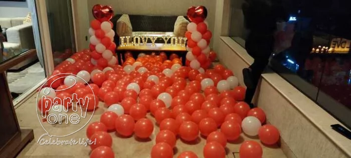 surprises Room Full of Balloons Valentines Decor