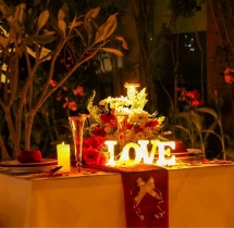 candlelight dinners Romantic Garden Candlelight Dinner at Aloft Hotel