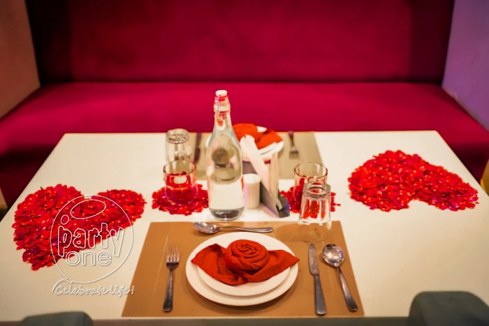 candlelight dinners Candlelight Dinner at Bhagini Icon Premier