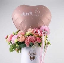 decorations Moms Special Balloon and Flower Bouquet