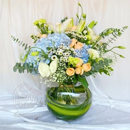 surprises Blue Hydrangea Mixed Flower Vase