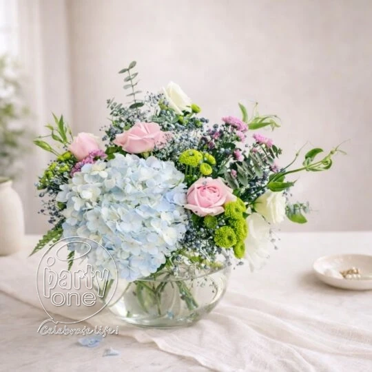 surprises Charming Blue Hydrangea Glass Vase