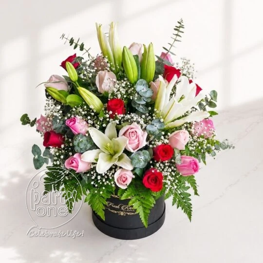 surprises Luxury Fragrant Lily and Rose Bloom Box