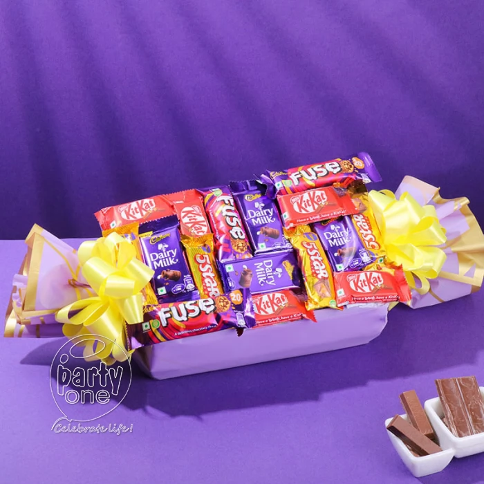 decorations Valentine Chocolate Surprise Hamper