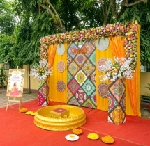 decorations Simple Haldi Ceremony Stage Decoration