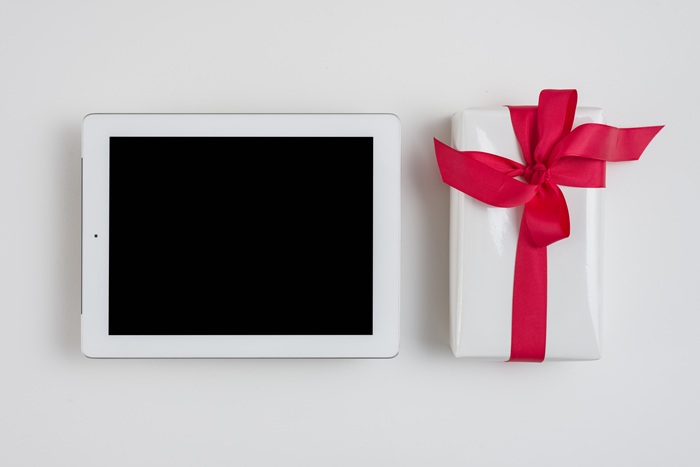 tech gadget gift
